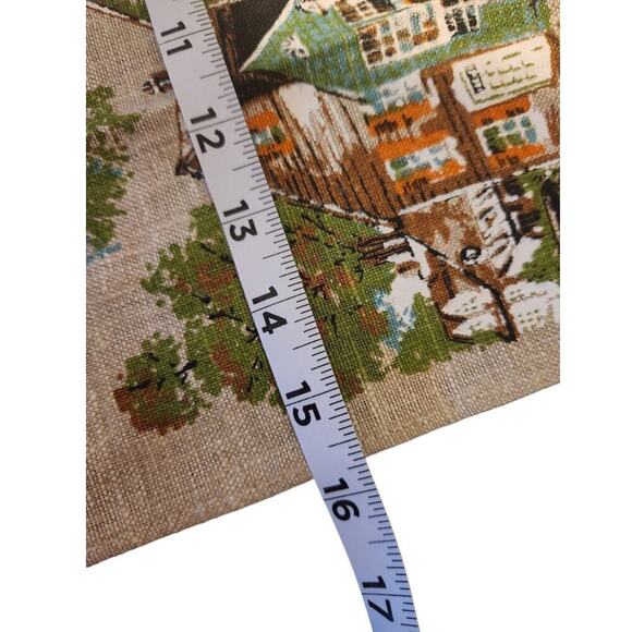 Vintage Parisian Print pure linen tea towel, farmhouse, cottage, town - Picture 4 of 5